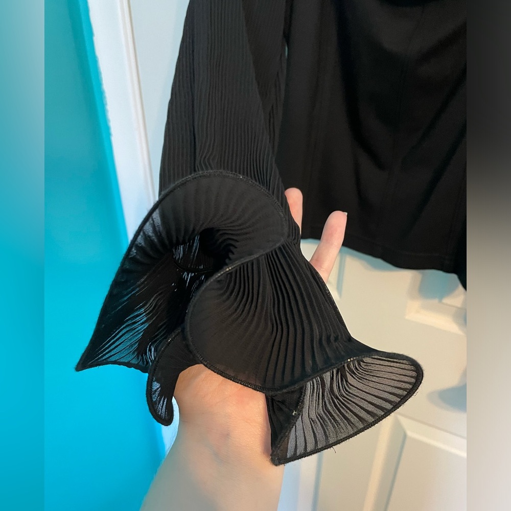 BNWT Black Square Neck Pleated Top - Picture 6 of 9